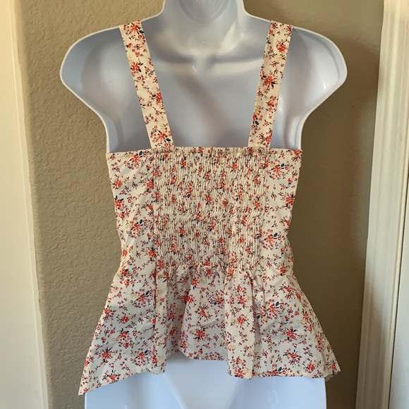 Floral Elegant Zip Up Tank Top - Picture 2 of 5